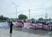 Aliansi Untad Bergerak Gelar Aksi Solidaritas di Depan Gedung Polda Sulteng