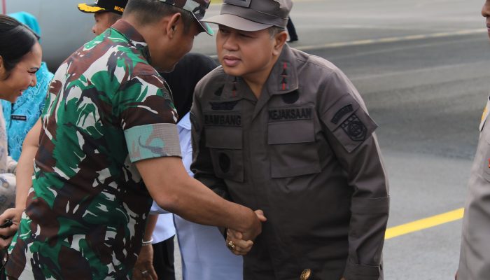 Kajati Sulteng Dampingi KSAD dalam Kunjungan Kerja dan Penutupan TMMD di Morowali