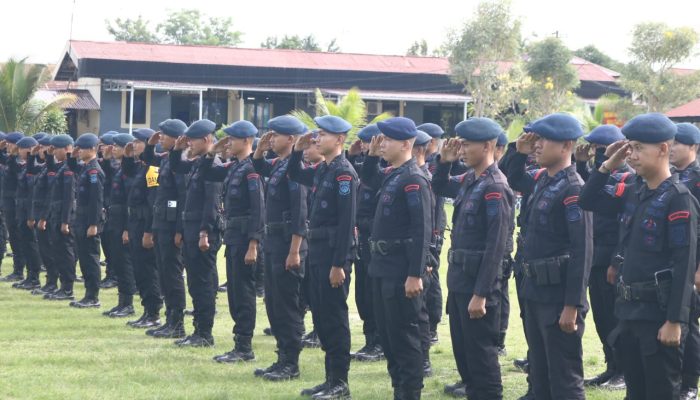 Dua SSK Brimob Sulteng Diterjunkan Amankan Pemilu Ulang di Banggai