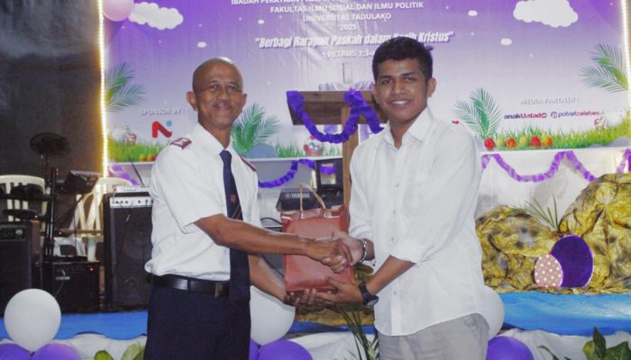 PMK FISIP UNTAD Tebar Kasih Paskah di Panti Asuhan Sejahtera Palu