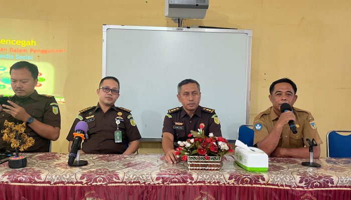 Kejati Sulteng Edukasi Siswa SMA Negeri 4 Palu tentang Bahaya Penyimpangan Media Sosial