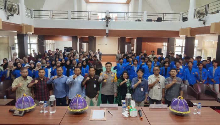 Bangun Karakter Mahasiswa, Wakapolda Sulteng Isi Kuliah Tamu di Fakultas Teknik Untad