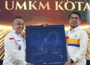 Wali Kota Palu Dianugerahi Gelar Bapak UMKM oleh Kadin