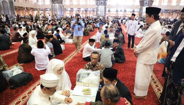 100 Pasangan Ikuti Nikah Massal di Masjid Istiqlal, Biaya Ditanggung Kemenag