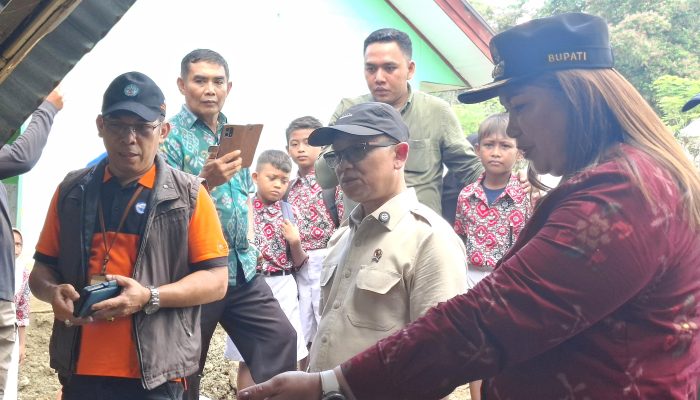 Kemendikdasmen Akan Revitalisasi Sekolah Terdampak Banjir di Donggala