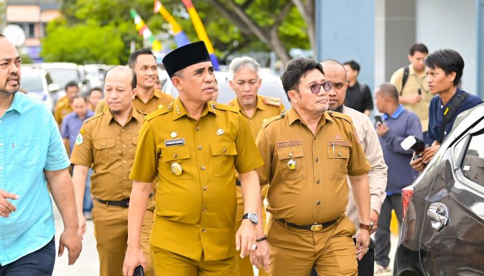 Tak Mau Lihat Pasien Kipas-Kipas, Gubernur Sulteng Minta Ruang Tunggu RS Undata Dilengkapi AC
