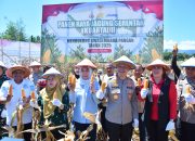Panen Serentak Polda Sulteng Dan Kelompok Tani Panen 644 Ton Jagung