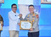 Menteri P2MI Berikan Penghargaan Kapolda Sulteng Atas Komitmen Penanganan TPPO dan Migran Ilegal