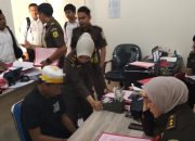 Polda Sulteng Serahkan 2 Tersangka Specialis Curanmor Kepada Kejari Sigi