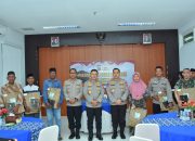 Kapolda Irjen Pol Agus Nugroho Melepas Peserta Umroh Polda Sulteng