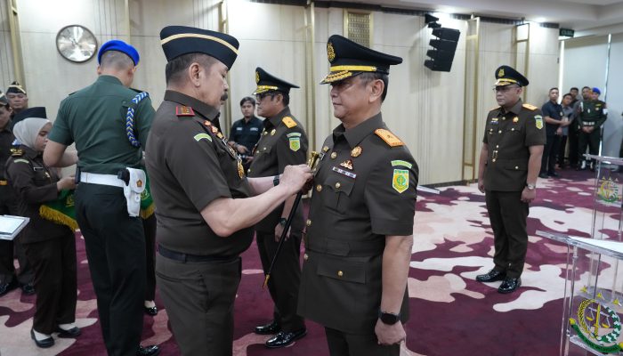 N. Rahmat R. Resmi Dilantik sebagai Kepala Kejaksaan Tinggi Sulteng