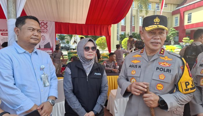 Sinergi Polda dan Bulog Sulteng, 4 Ton Beras Murah Disalurkan ke Warga