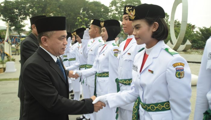 Wali Kota Palu Kukuhkan 54 Anggota Paskibraka untuk HUT RI ke-80