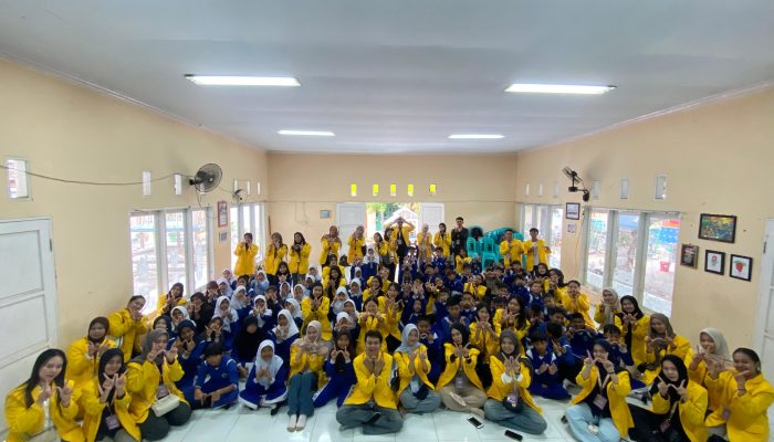 Cegah DBD, Mahasiswa UWN Palu Edukasi Siswa SDN 15