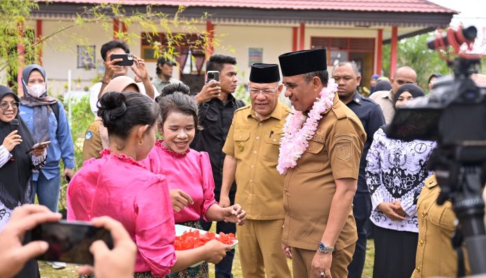 Gubernur Sulteng Tinjau SLB dan SMA di Bangkep, Tegaskan Komitmen Majukan Pendidikan