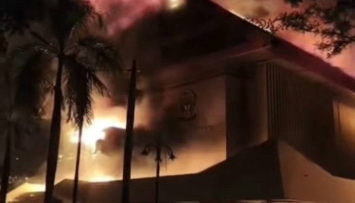 Makassar Memanas, Gedung DPRD Provinsi Sulsel Ikut Dibakar Massa