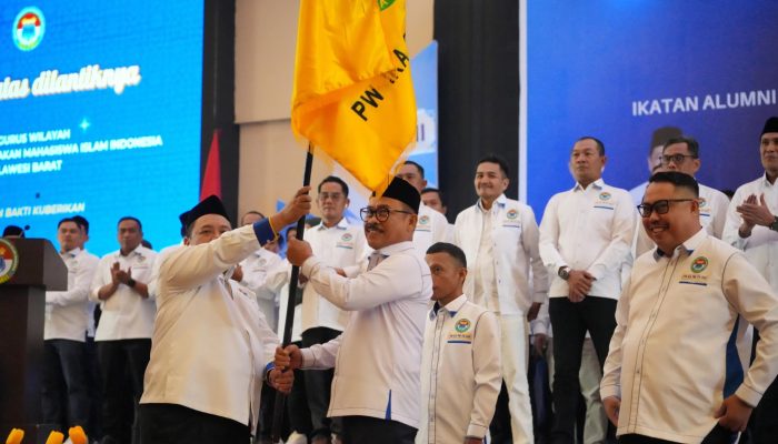 Suhardi Duka Dilantik Jadi Ketua IKA PMII Sulbar, Kenang Perjalanan Sejak 1982