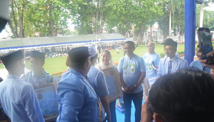 Pemkot Palu Terima BKPRMI Awards pada Puncak Milad ke-48