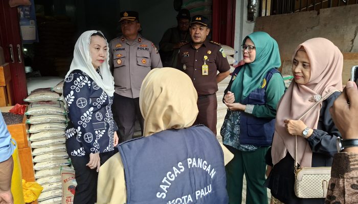 Sidak Dua Pasar Induk, Pemkot Palu Soroti Perbedaan Harga Beras
