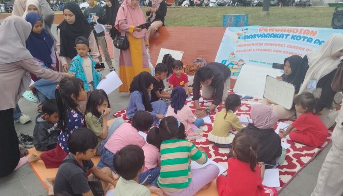 Dukung Program ‘Berani Cerdas’, Komunitas Gelar Aksi Edukasi untuk Pelajar