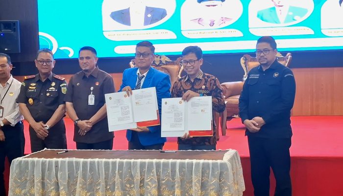 Fakultas Hukum Untad dan Komisi Kejaksaan RI Perkuat Sistem Peradilan Lewat MoU Bersama