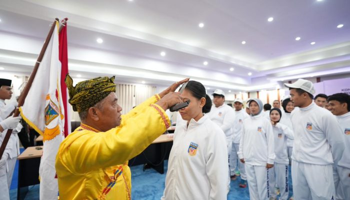 Dilepas Secara Adat Kaili, 47 Atlet Sulteng Siap Berlaga di PON Beladiri 2025 Kudus