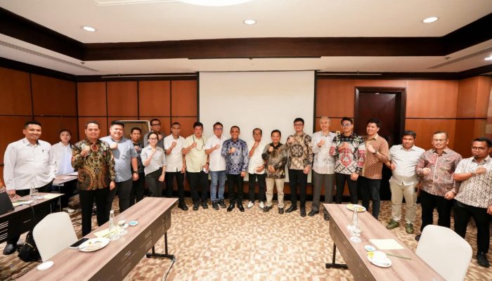 Gubernur Anwar Hafid Gandeng 16 Perusahaan Tambang Perbaiki Jalan Towi–Kolonodale