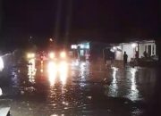 Banjir Rob Melanda Desa Tingkulang Parimo, 2 Rumah Rusak Berat