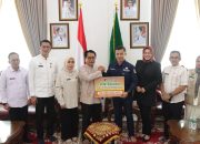 Pemkot Palu Salurkan Bantuan Rp300 Juta untuk Korban Bencana Padang Pariaman