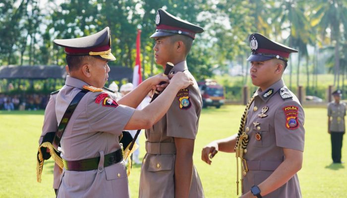 Kapolda Sulteng Lantik 72 Bintara Polri Angkatan 53 di SPN