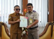 Wali Kota Palu Terima Sertifikat Aset Pemkot dari BPN