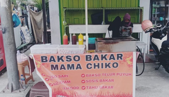 Kuliner Lokal Ampana Kota, Bakso Bakar Mama Chiko Tetap Eksis Sejak 2024