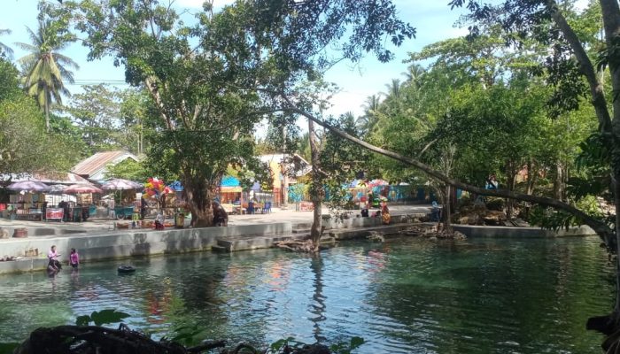 Libur Nataru, Pengunjung Permandian Malotong Ampana Tembus Ribuan Orang per Hari