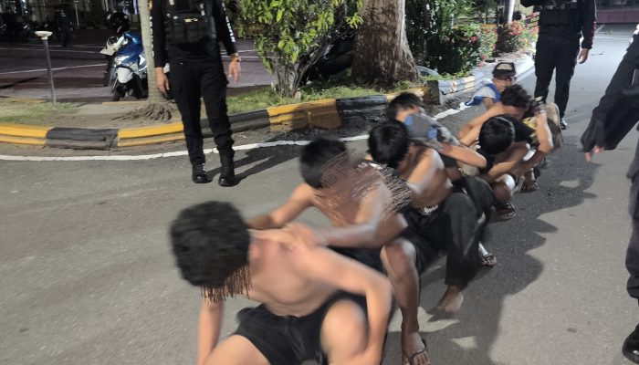 Lempar Batu ke Rumah Warga, Tujuh Remaja Diamankan Polisi