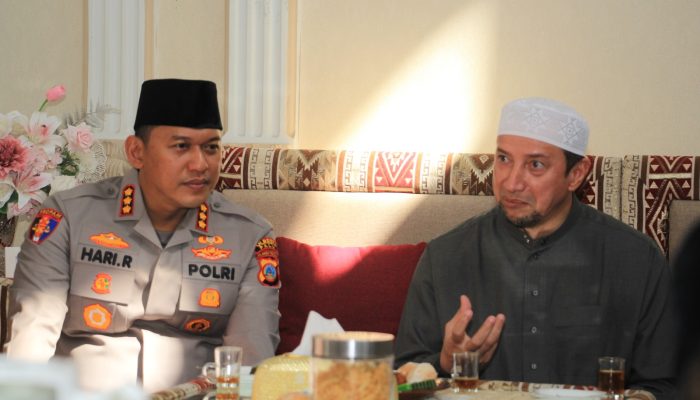 Kapolresta Palu Silaturahmi dengan Ketua Utama Alkhairaat