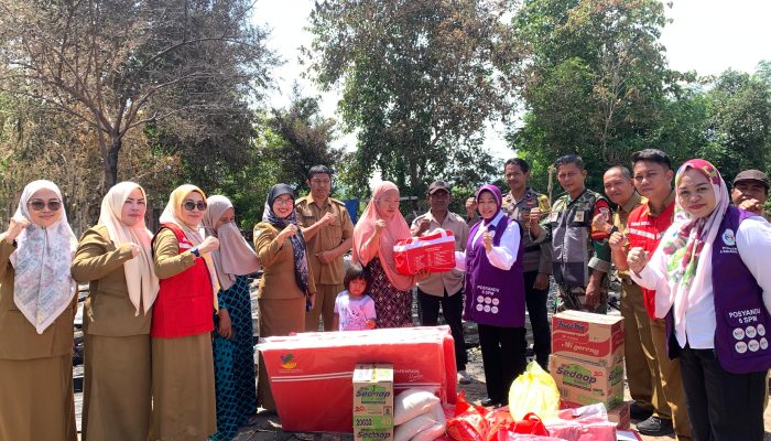 TP PKK Sigi Salurkan Bantuan untuk Korban Kebakaran di Soulowe