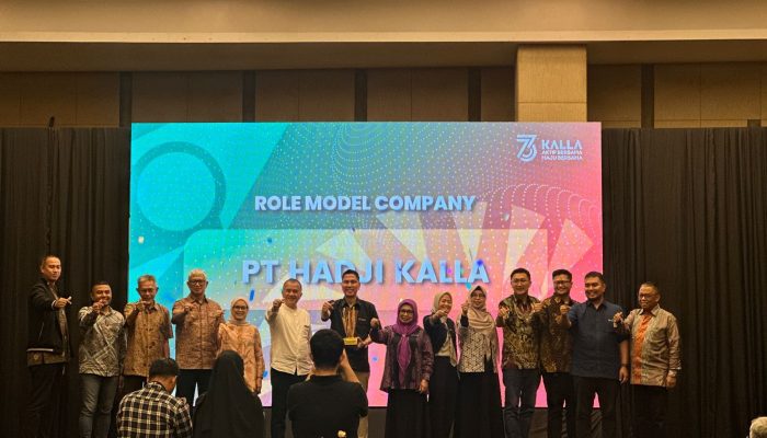 Kalla Toyota Dinobatkan sebagai Role Model Company di KALLA AWARD 2025