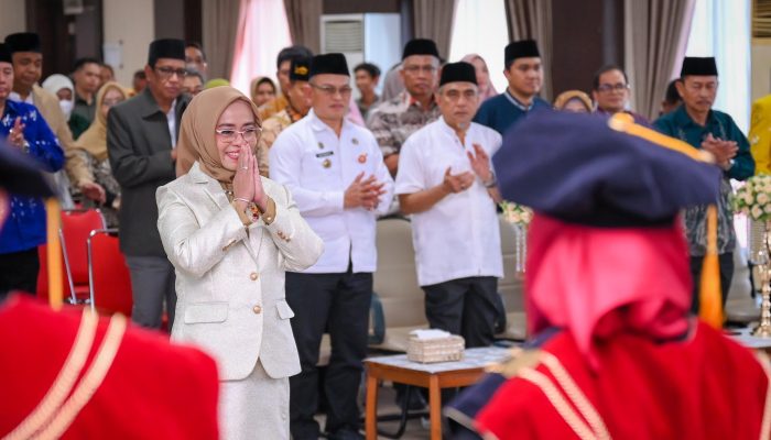 Sekda Sulteng Novalina Resmi Sandang Gelar Doktor dengan IPK 3,97