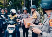 Siswa SIP 55 Setukpa Polri Berbagi Takjil untuk Warga Sukabumi