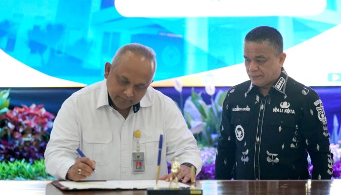 Wali Kota Palu Terima LKPD 2025 dari BPK, Tegaskan Transparansi Keuangan