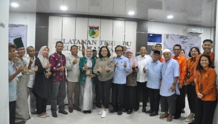 Masuk 25 Terbaik Nasional, Kelurahan Palupi Jadi Sorotan Komisi X DPR RI