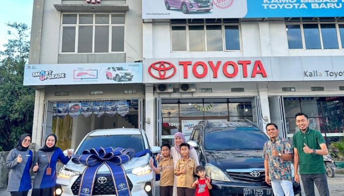 Kalla Toyota Luncurkan Program “Lebih Untung Tukar Tambah ke Veloz Hybrid EV”