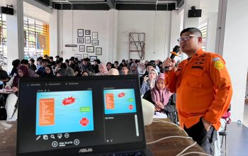 Mahasiswa Untad Dilatih Mitigasi Bencana oleh Basarnas