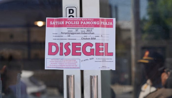 Bandel Soal Sampah, Usaha Chicken Bim di Palu Disegel Satpol PP