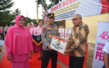 Kapolda Sulteng Kunker ke Morowali Utara, Resmikan GOR Dhira Brata dan Salurkan Bansos