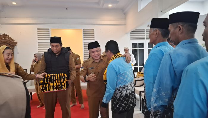 Wali Kota Palu Lepas 534 Jemaah Calon Haji, Pesan Jaga Perilaku dan Kesehatan