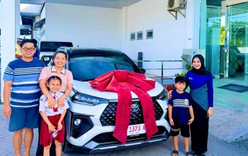 Kalla Toyota Catat Penjualan 6.860 Unit, Veloz Hybrid Jadi Primadona Baru