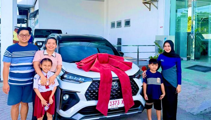 Kalla Toyota Catat Penjualan 6.860 Unit, Veloz Hybrid Jadi Primadona Baru
