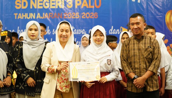 Kenang Masa SD, Wawali Imelda Hadiri Pelepasan Siswa SDN 3 Palu