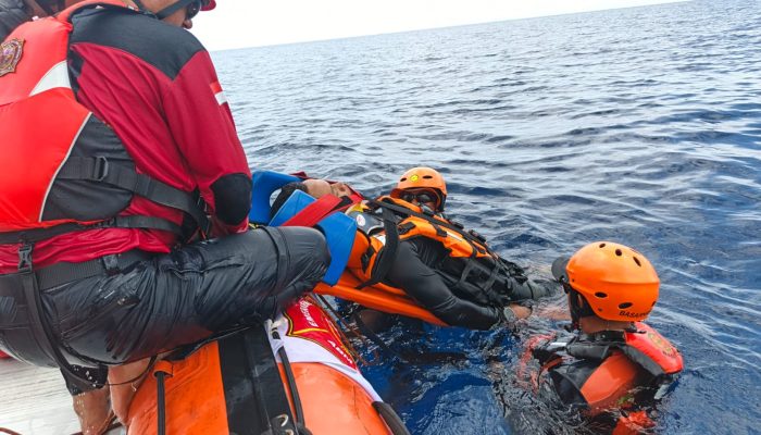 Basarnas Palu Tingkatkan Kesiapsiagaan Personel Lewat Latihan SAR Air di Teluk Tomini